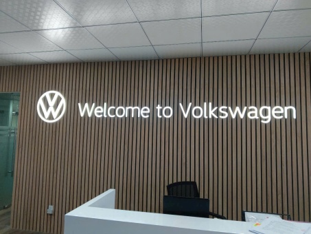 VOLKSWAGEN